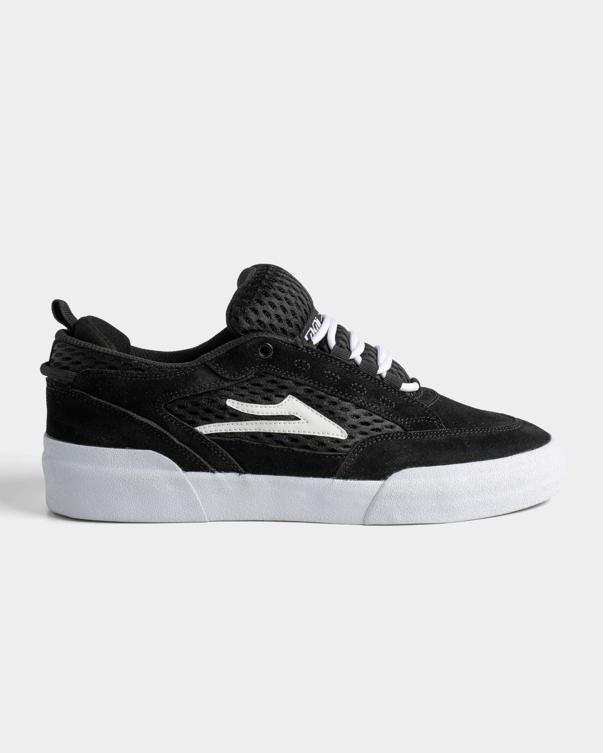 Aran - Black Suede White