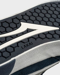 Cambridge - Elite Navy Seagrass White