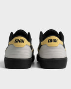 Cambridge - White Banana Black