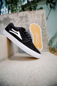 Griffin - Black Suede