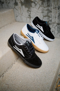 Griffin - Black Suede