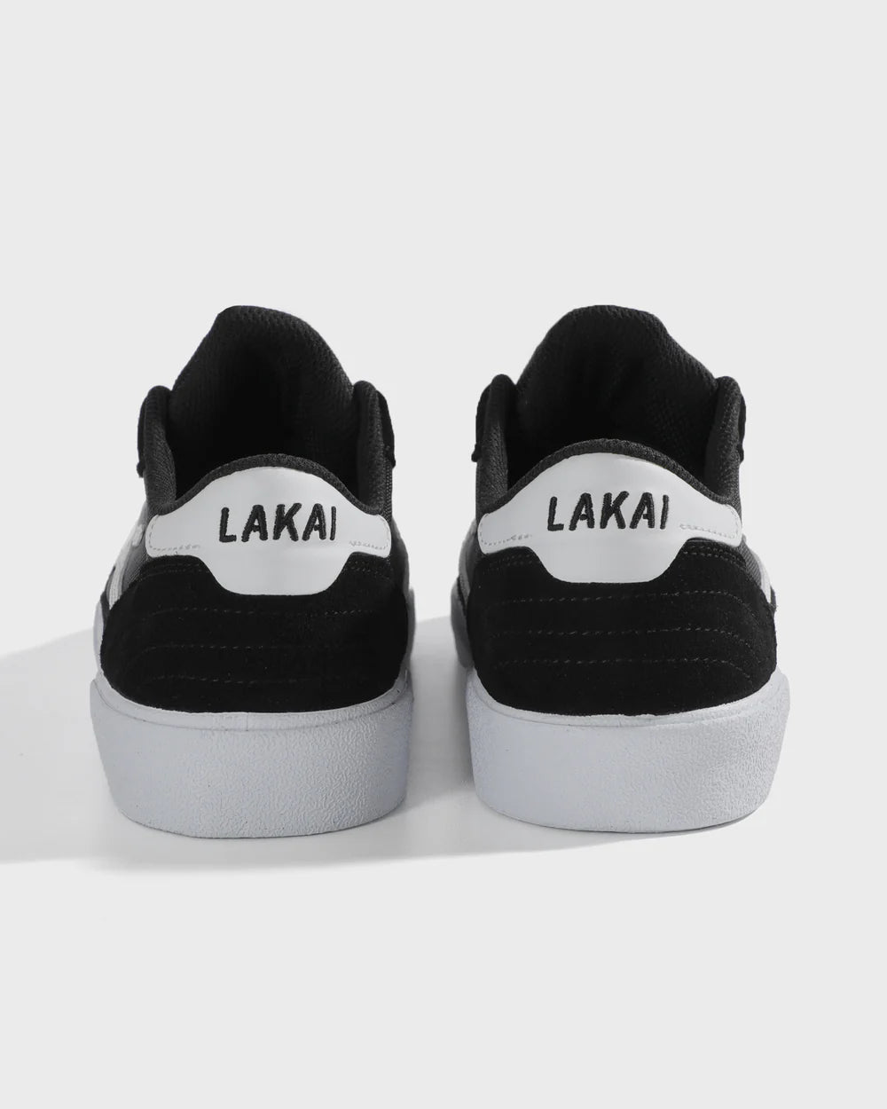 Cambridge - Black/White Suede