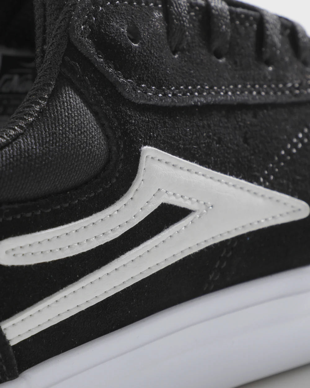 Griffin - Black Suede