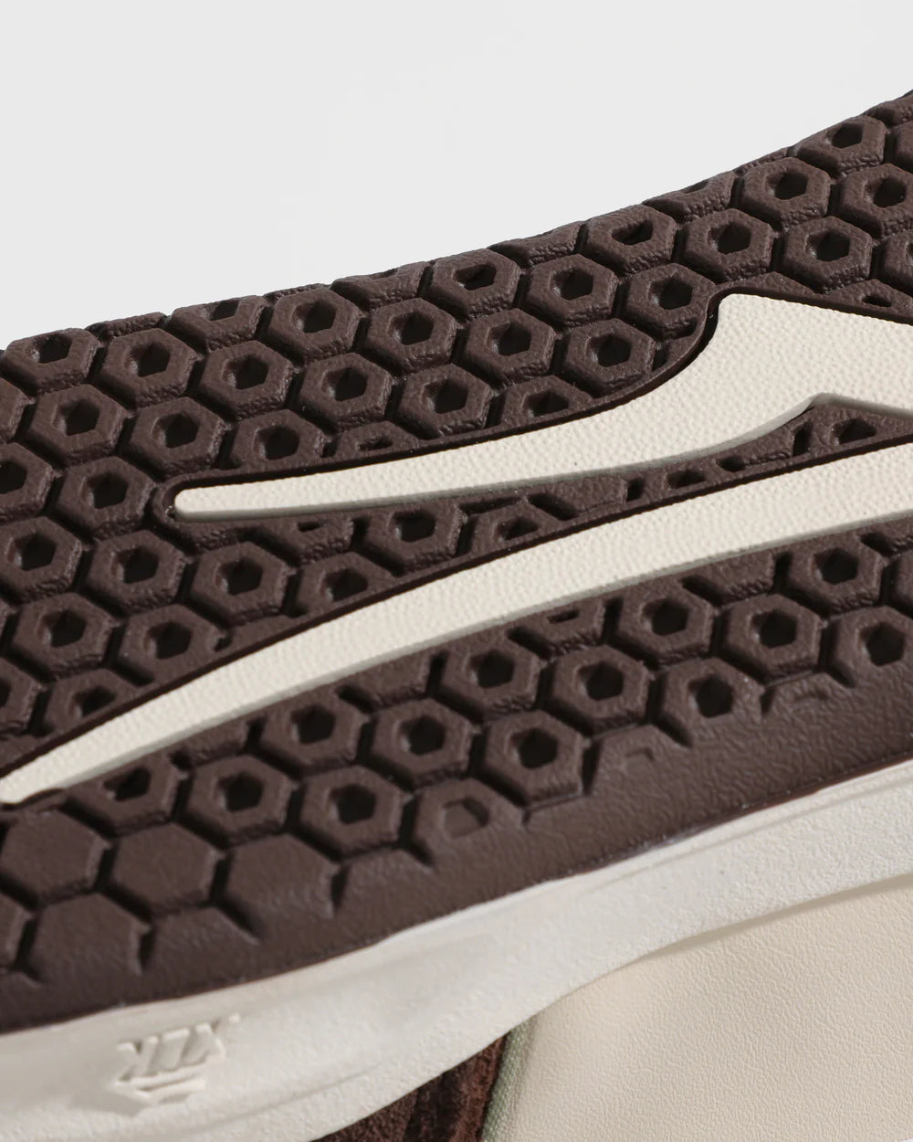 Telford Low - Kastanienbraunes Wildleder Birkenbraun