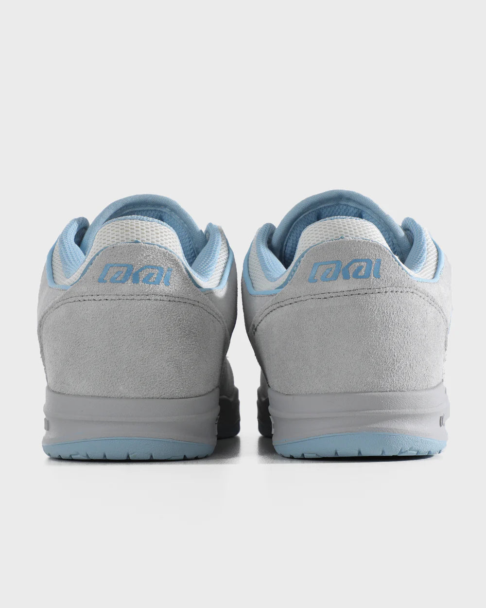 Telford Low - Camurça Cinza Azul Dessaturado