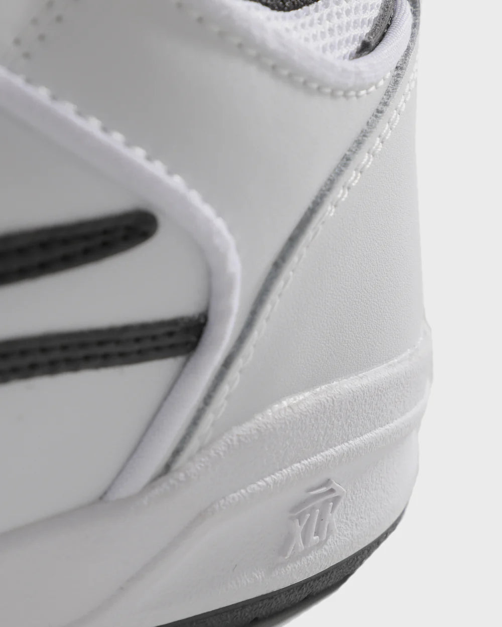 Telford Low - Weiß/Schwarzes Leder