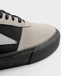 Manchester - White Suede Black Black
