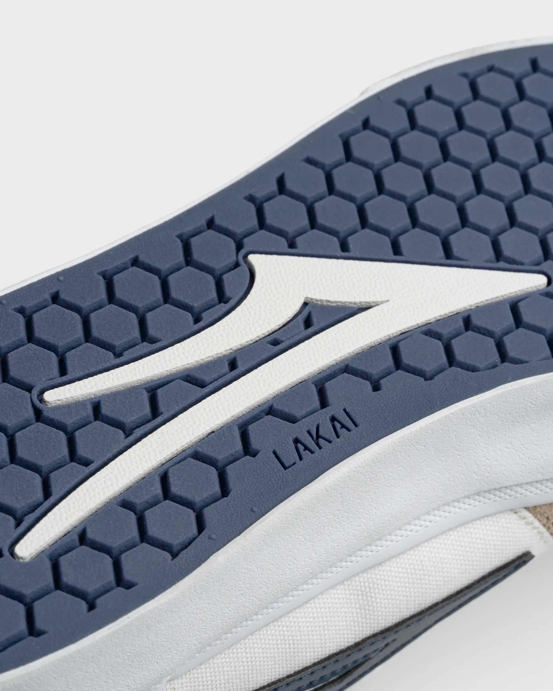 Manchester - White/Tan/Navy