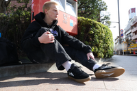 Cambridge - Black/Gum Suede