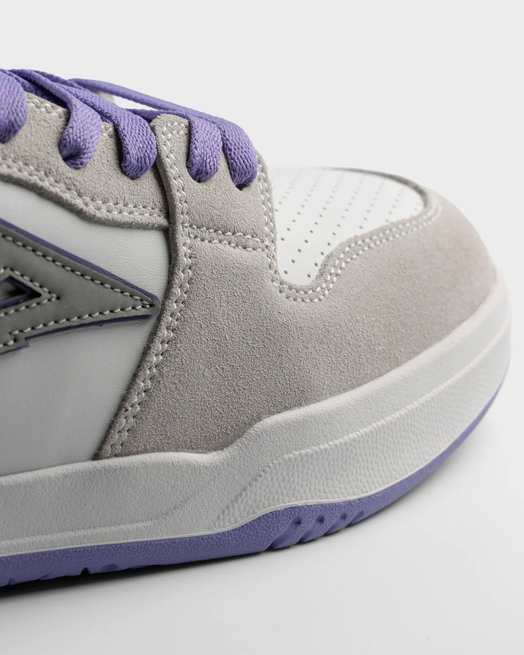 Telford Low  -  Gabryel Aguilar