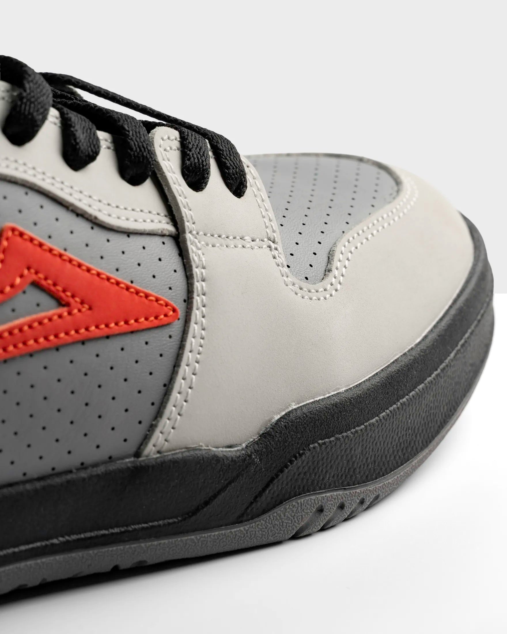 Telford Low - Branco/Pomba/Coral